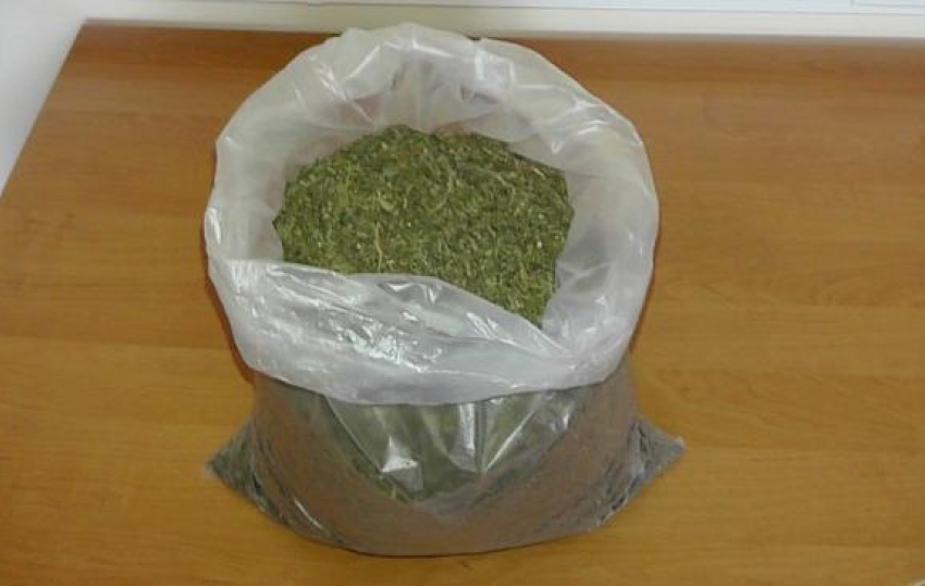 Житель Тарасовского района хранил у себя дома более 1 кг марихуаны 