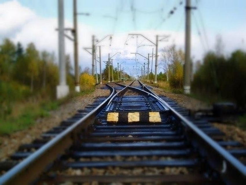 11 поездов в Ростовской области задержаны из-за  аварии