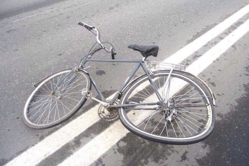  В Ростове женщина избила велосипедиста 