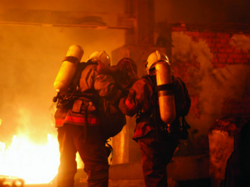 Более пяти тысяч человек спасли ростовские пожарные с начала года