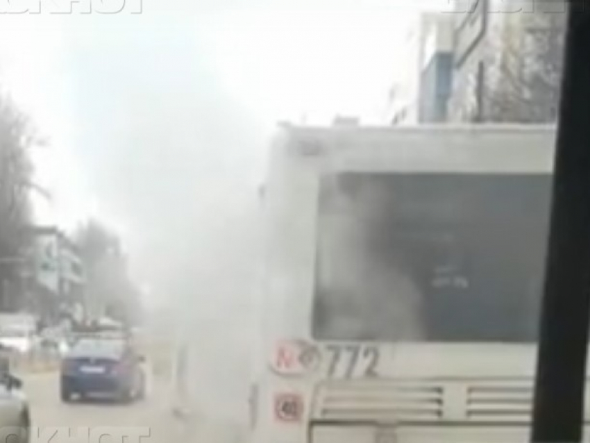 Производитель рассказал «Блокноту» о причинах возгорания автобуса в Ростове