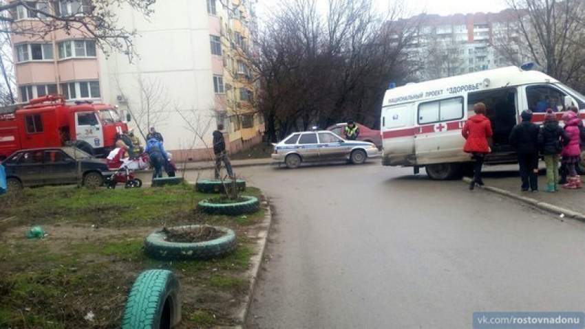 Во дворе дома на Северном в Ростове водитель Toyota Camry  сбил 6-летнего мальчика