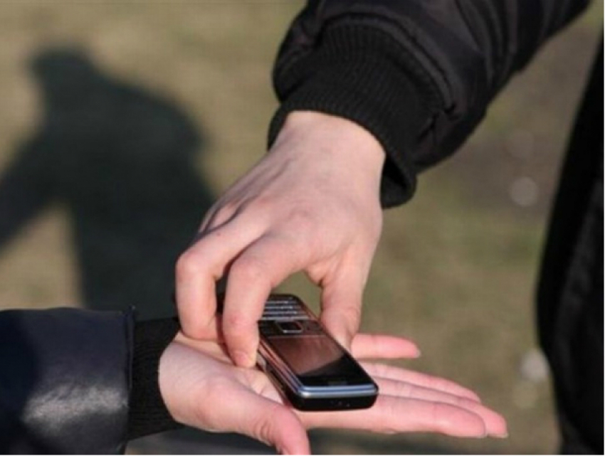 Мужчина со «звонком в скорую» совершил преступление на улице Ростова