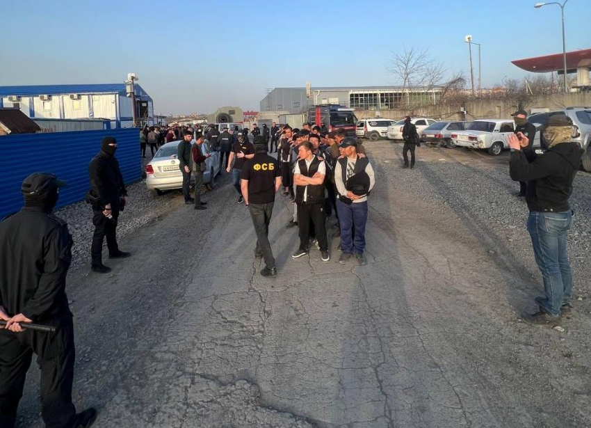 Силовики проверили около 500 мигрантов во время масштабного рейда в Ростове 