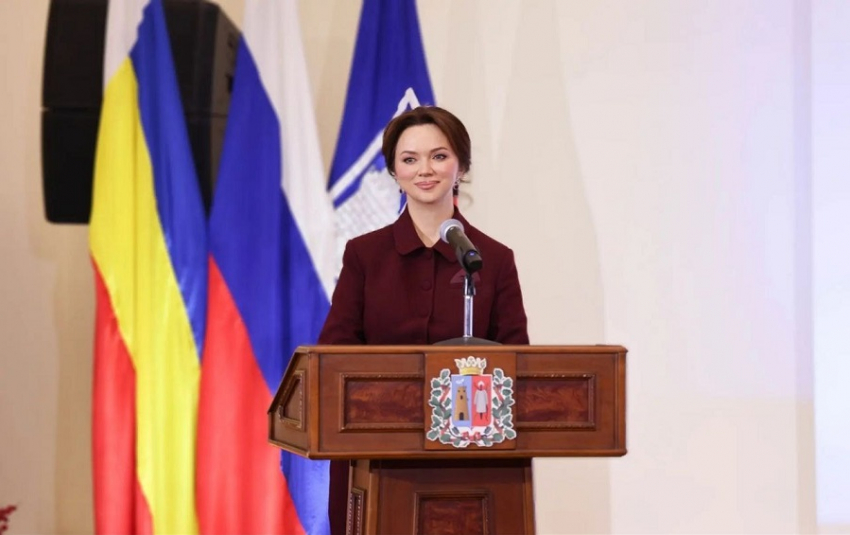 Лидия Новосельцева предложила ростовским депутатам погулять на Масленицу, чтобы не быть грустными