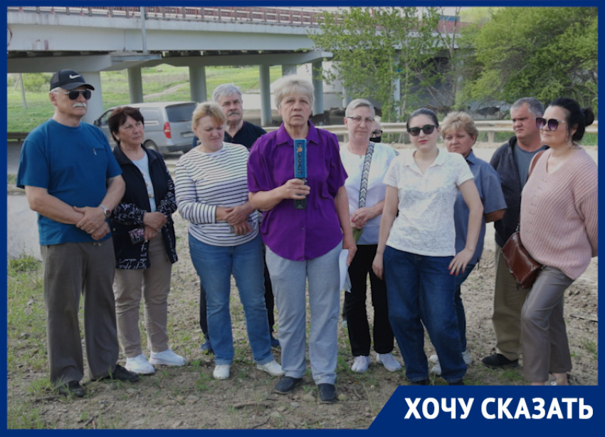 «Дорога жизни» без асфальта: жители Мясниковского района жалуются на отсутствие подъезда к поселку