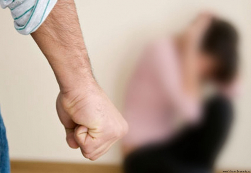 В Шахтах будут судить отца, который систематически издевался над 17-летней дочерью