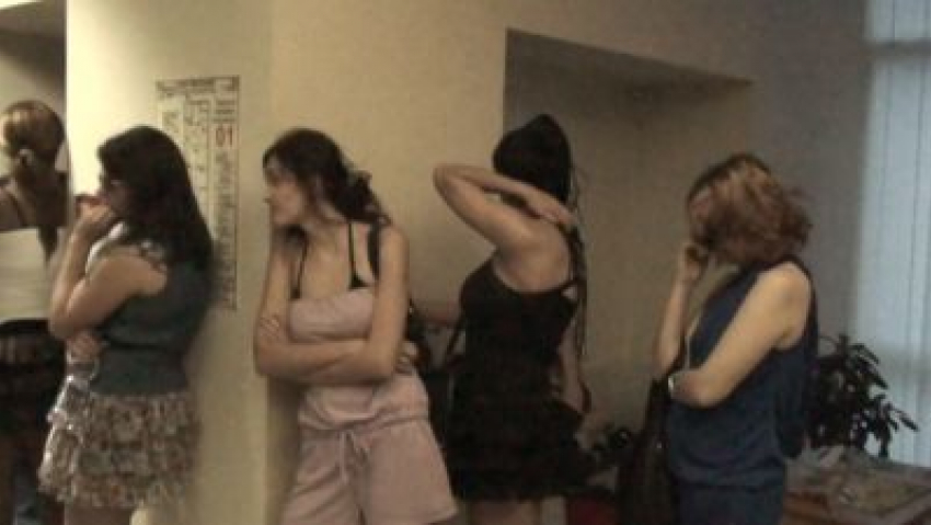 В Шахтах администратор сауны «Ранчо бешеной кобылы» превратила заведение в бордель 