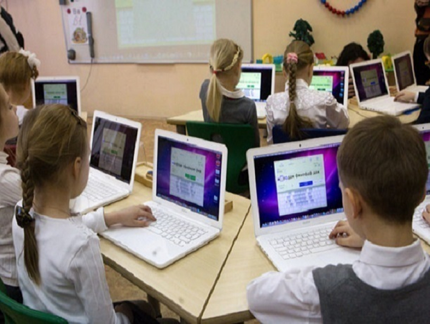 «Цифровая мобильная школа» стартует в Ростове