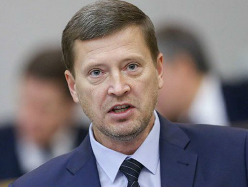«Людей надо от лишних денег избавить», - ростовский депутат высказал в Госдуме мнение о реформах