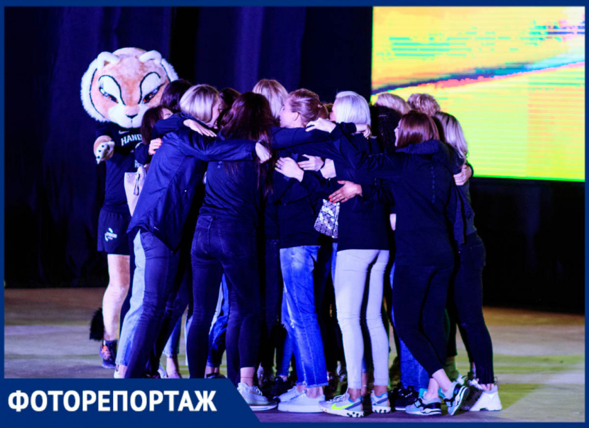«Дальше — больше»: «Ростов-Дон» завершил сезон встречей с болельщиками