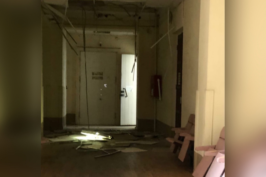 В корпусе ЮФУ в Ростове рухнул потолок