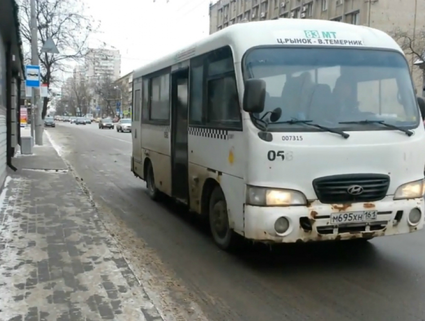 «Недоступной средой» окрестил останавливающихся в неположенном месте водителей маршруток ростовский блогер