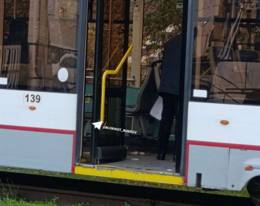 В Ростове задержан мужчина, ранивший пассажира трамвая ножом