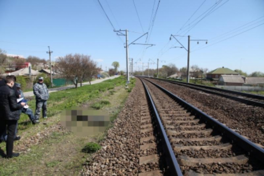 Под Ростовом на железнодорожных путях нашли тело 22-летнего мужчины