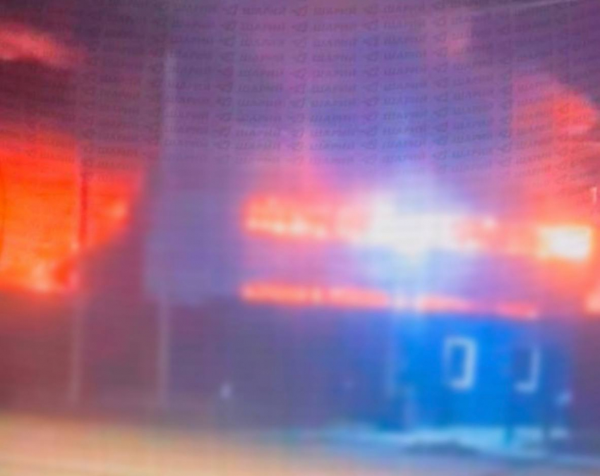 В Ростовской области осколками БПЛА повреждены дома, машины и газовые коммуникации  