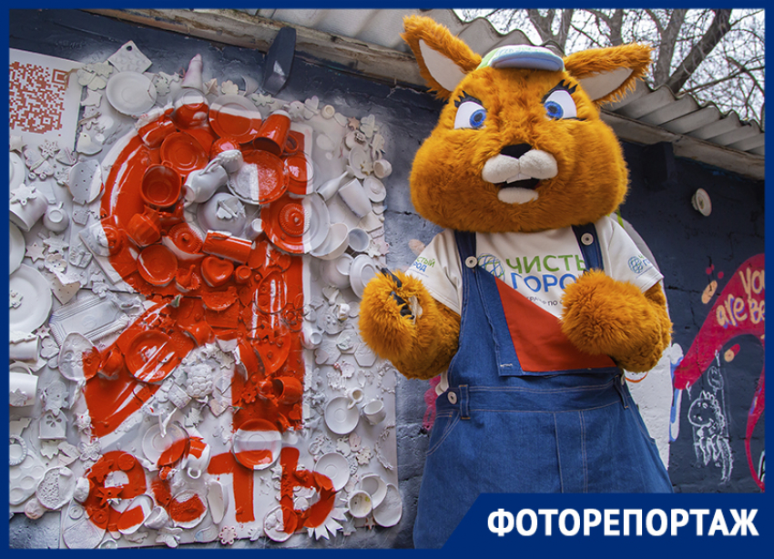 Особенных детей в Ростове научили делать волшебные новогодние игрушки