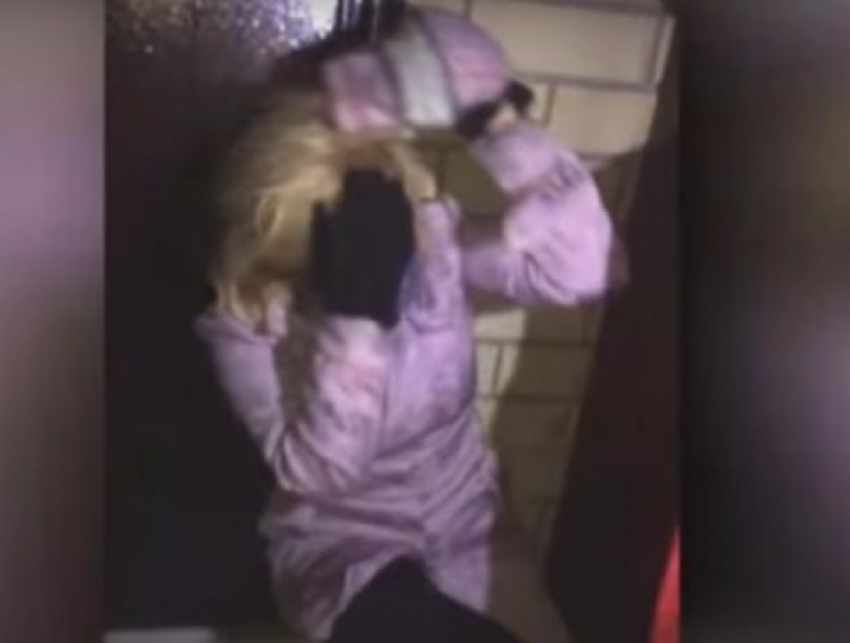Видео и жуткие подробности «ревнивого» избиения девушки в Морозовске заинтересовали следователей