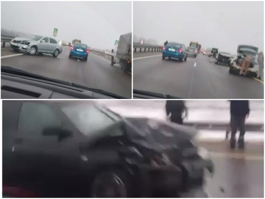 Массовые ДТП происходят из-за гололеда на М-4 «Дон» 