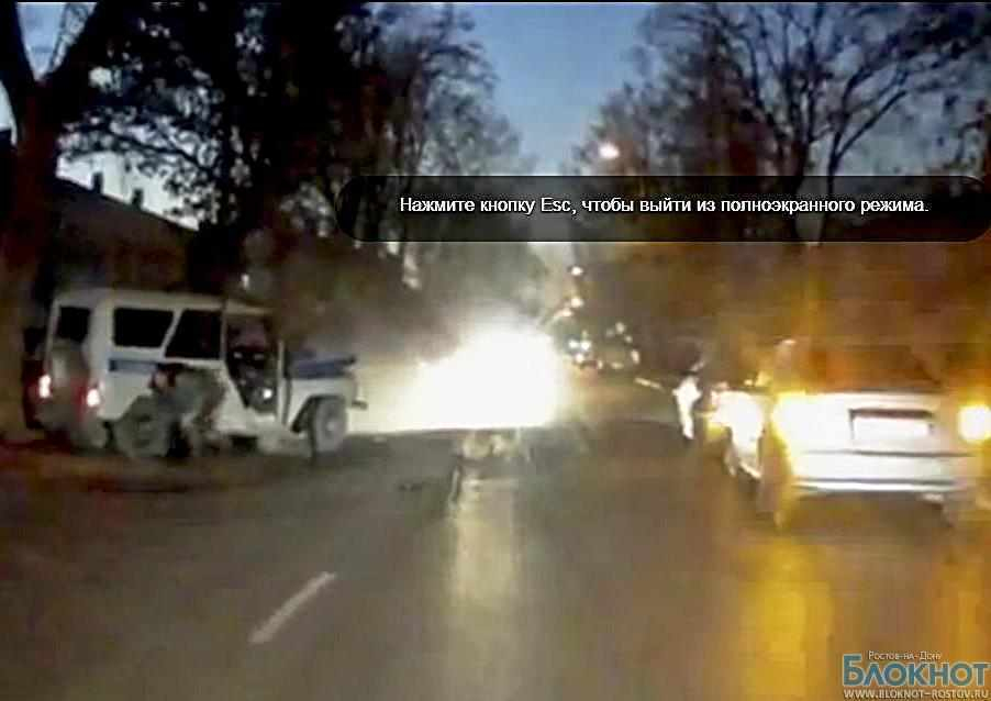 Аварию с полицейским авто в Таганроге сняли очевидцы