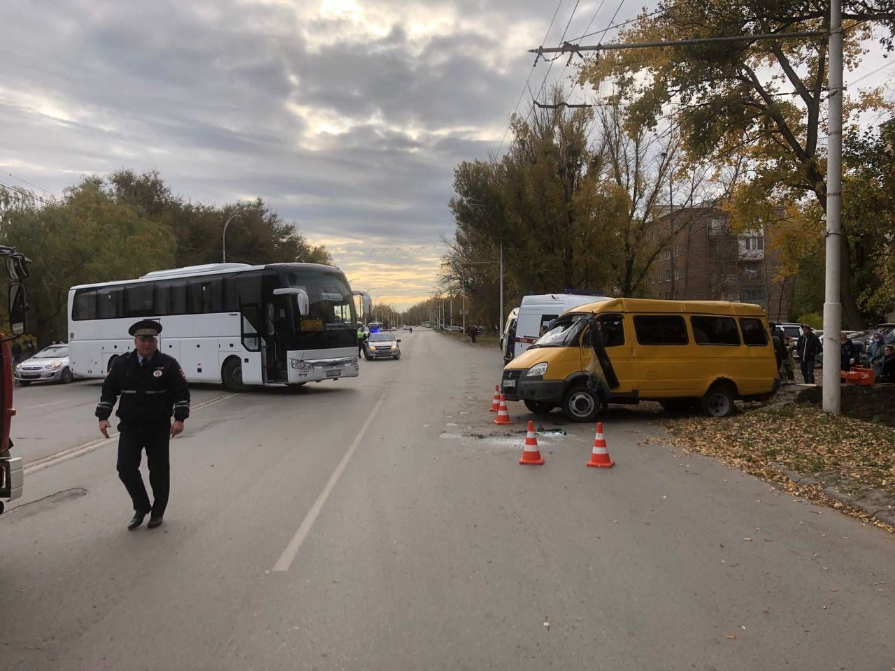 Два человека пострадали в ДТП в Ростовской области после столкновения  автобусов