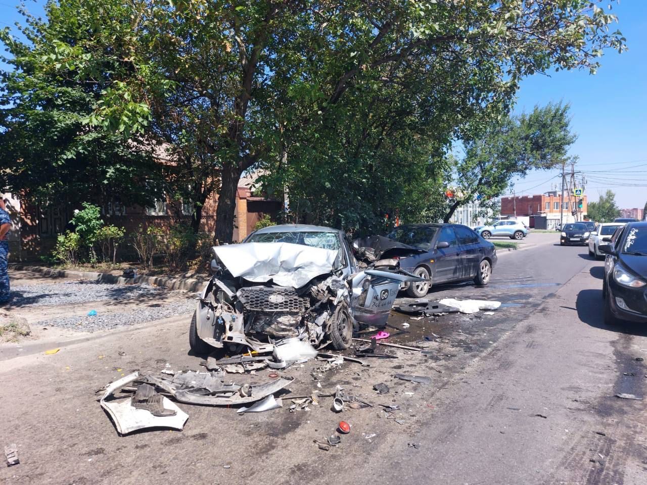 В Ростове в массовой аварии на Змиевской балке погиб мужчина, трое  пострадали