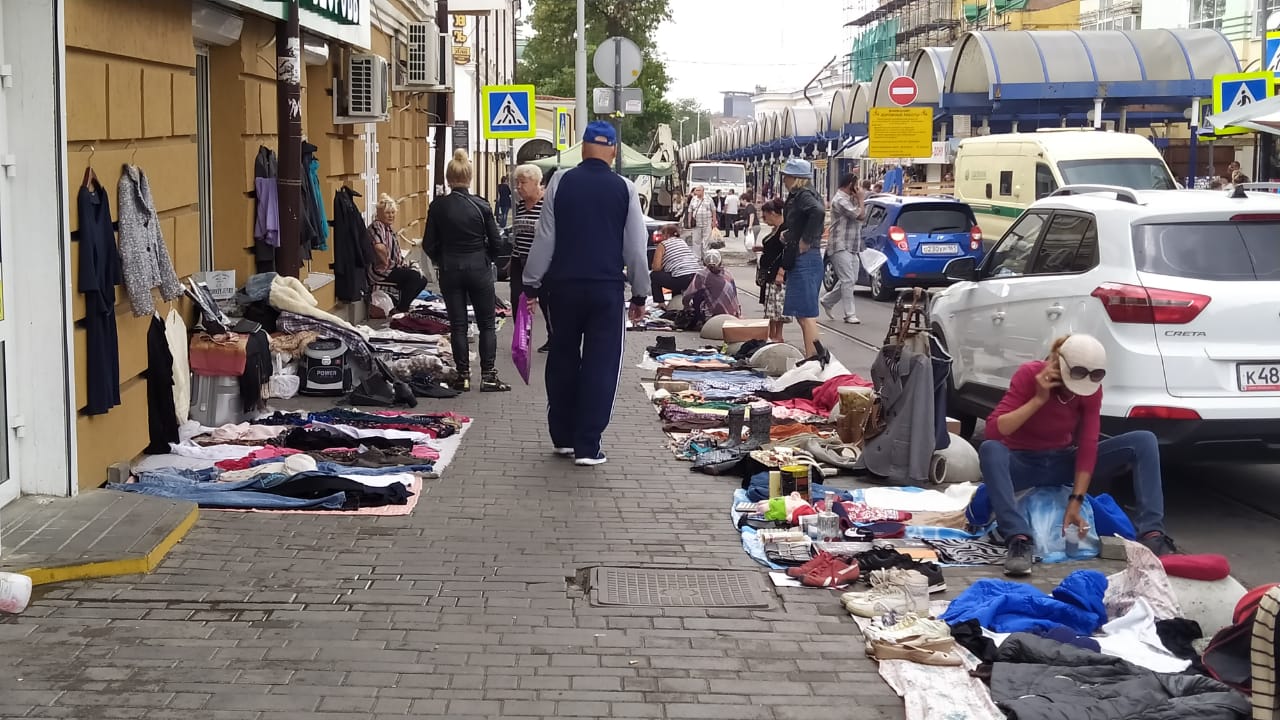 Власти Ростова бессильны перед барахолкой на Станиславского?