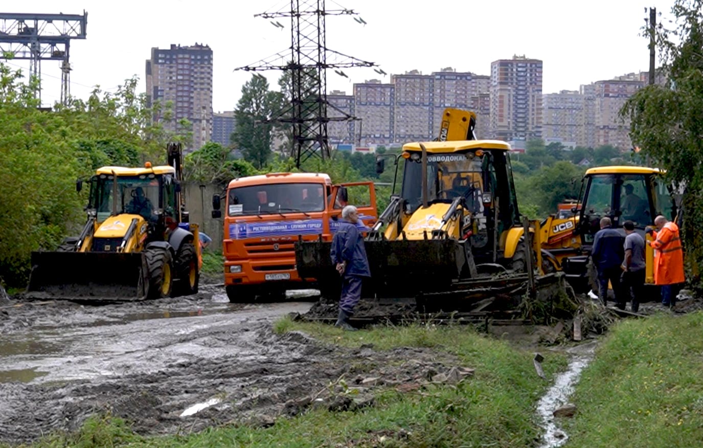 В Александровке полностью устранят коммунальную аварию к 20 часам