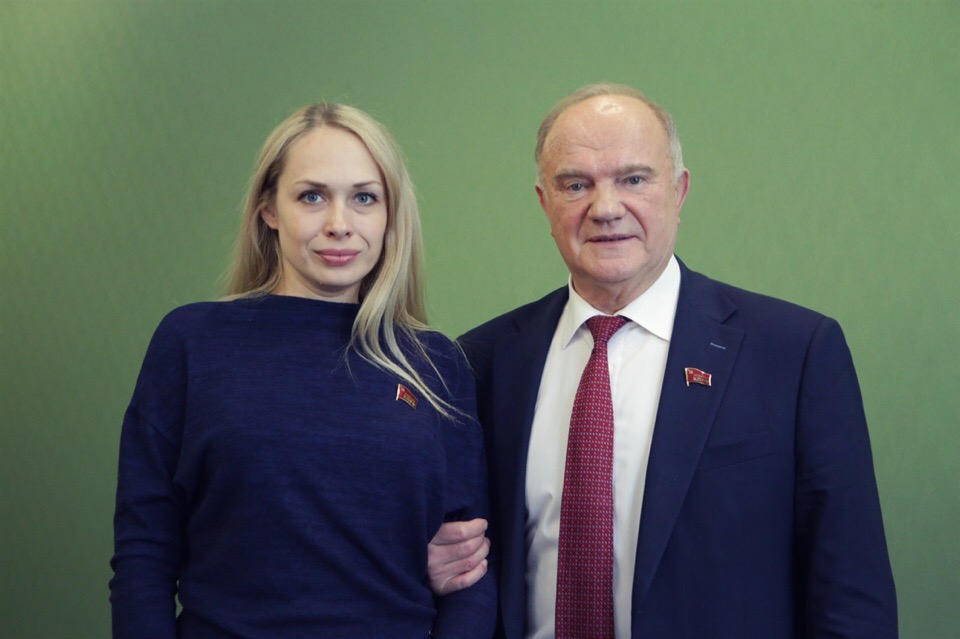 Ирина Полякова с Геннадием Зюгановым. Фото: соцсети депутата
