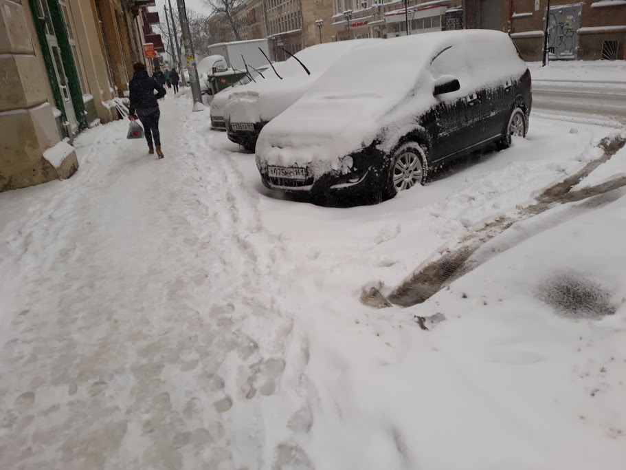 снег тротуар.jpg