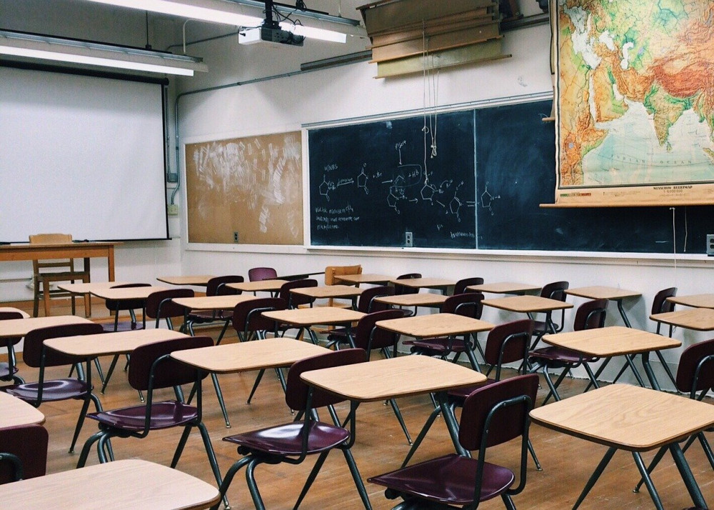 classroom_2093744_1280.jpg