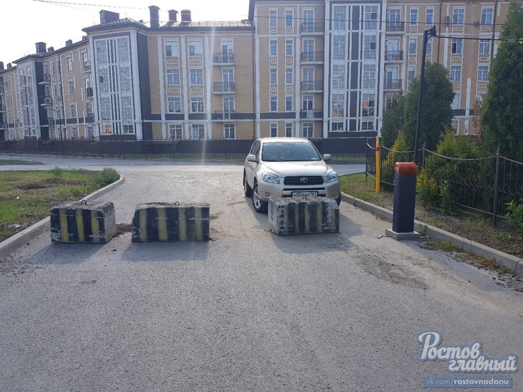 Новые дорожные войны разразились в Ростове в районе Вертолетного поля