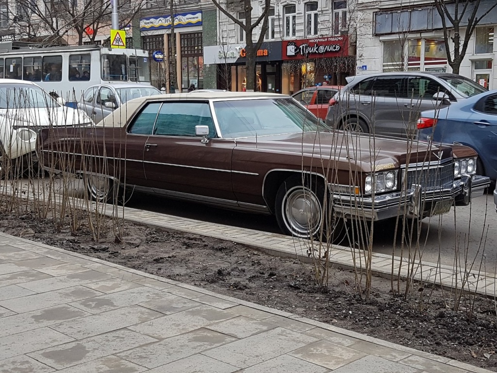 Cadillac, Tesla и 